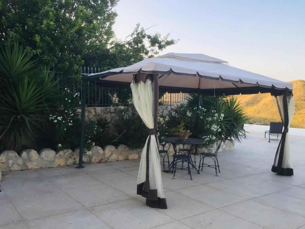 Villa Meriem Noto Buitenkant foto