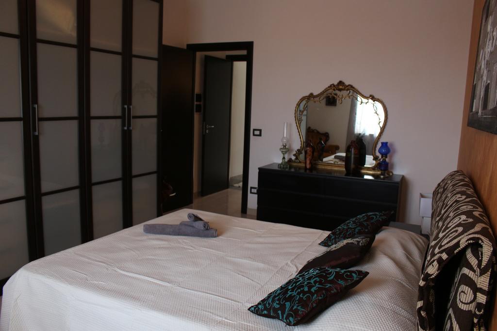 Villa Meriem Noto Kamer foto